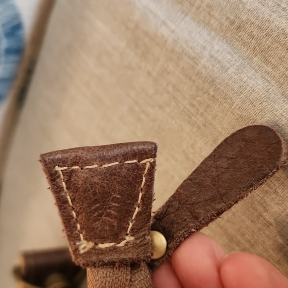 Myra leather star crossbody bag - Picture 15 of 16